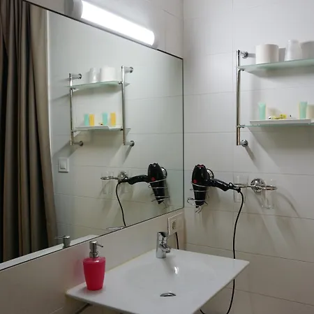 Pensión Aliciazzz 2*