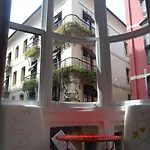Pensionat Pension Aliciazzz Bed And Breakfast Bilbao 2*