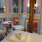 Pension Aliciazzz Bed And Breakfast Bilbao Pensionat