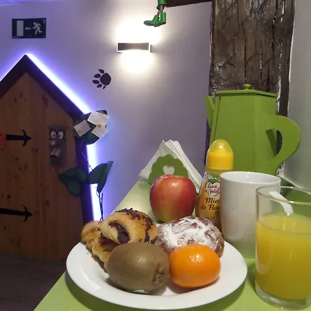 Pension Aliciazzz Bed And Breakfast Bilbao Pensionat