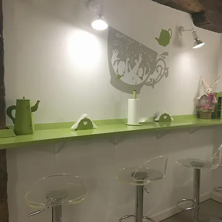 Pension Aliciazzz Bed And Breakfast Bilbao 2*