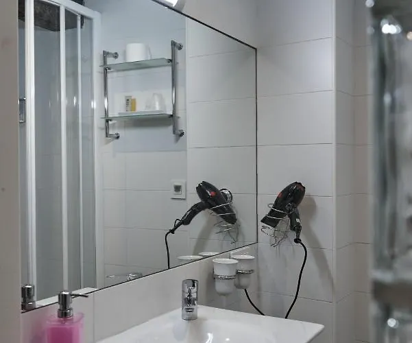 Pension Aliciazzz Bed And Breakfast Bilbao