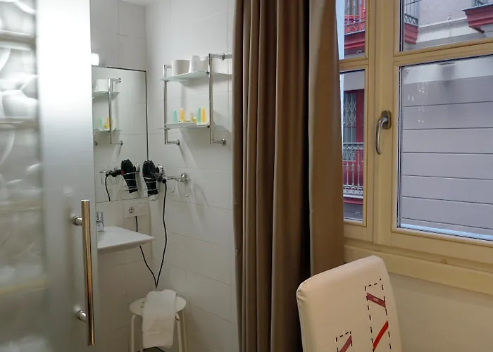 Pension Aliciazzz Bed And Breakfast Bilbao Pensionat