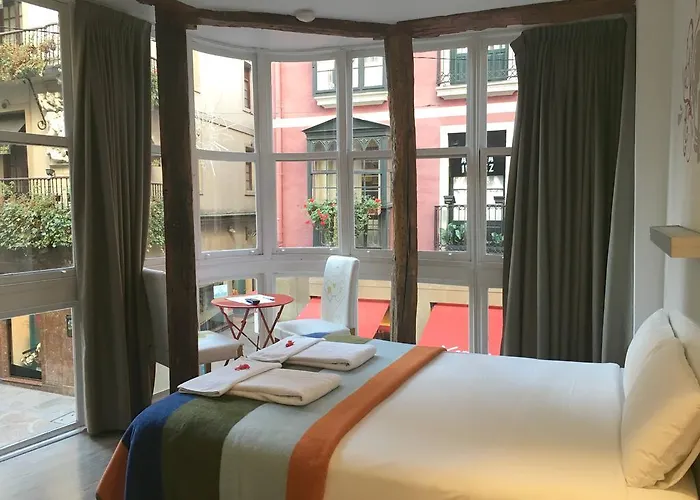 Pension Aliciazzz Bed And Breakfast Bilbao