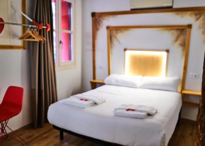 Aliciazzz ゲストハウス